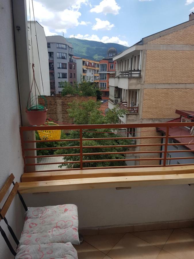 Petar'S Apartment Skopje Bagian luar foto